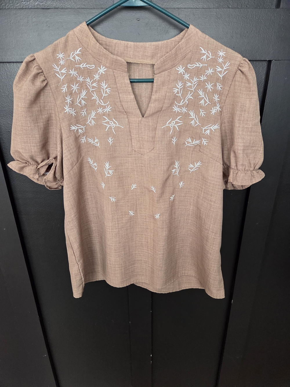 Women’s Brown Embroidered Puff-Sleeve Top